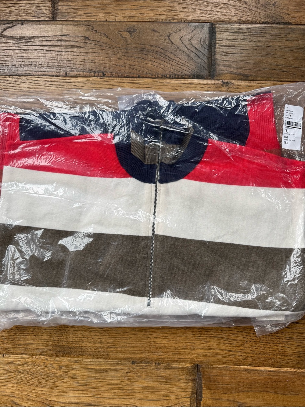 Free People Coastal Stripe
Pullover in Set Sail Combo Small NWT - Picture 5 of 5